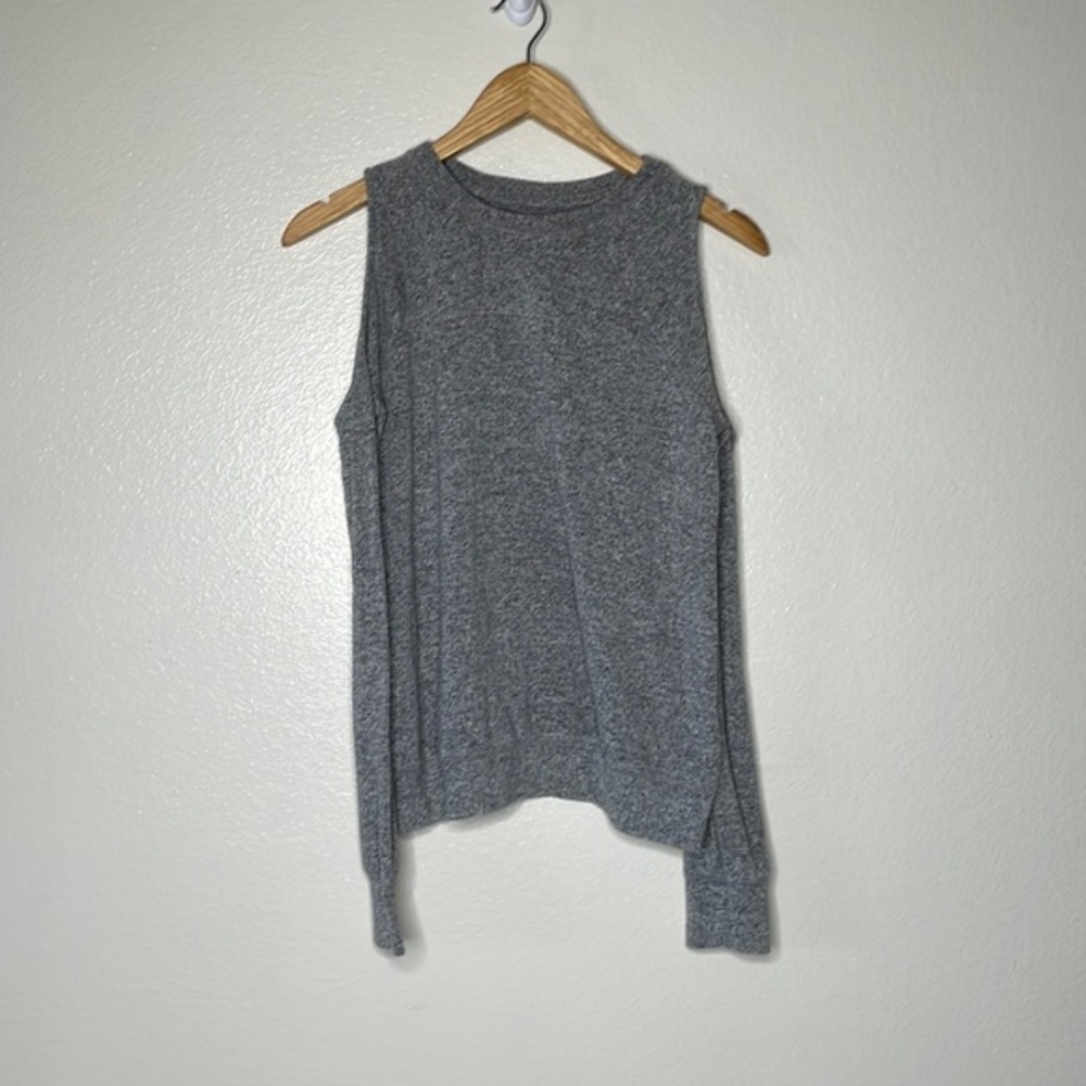 Abercrombie & Fitch Cold Shoulder Long Sleeve Top sz Med Gray
